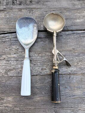 Vintage Antique Ice Cream Scoop Lot Gilchrist No 31 Wood Handle & Echo Scoop